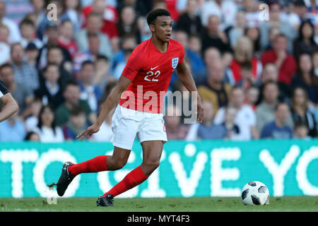 Leeds, Großbritannien. 7. Juni 2018. Trent Alexander-Arnold GBB 7828 England v Costa Rica, 07.06.2018, Stadion Elland Road, Leeds, England streng redaktionelle Verwendung. Wenn der Spieler/Spieler in diesem Bild dargestellt ist/Spielen für einen englischen Club oder das England National Team. Dann ist dieses Bild darf nur für redaktionelle Zwecke verwendet werden. Keine kommerzielle Nutzung. Folgende Verwendungen sind auch dann eingeschränkt, wenn in einem redaktionellen Kontext: Verwendung in Verbindung mit oder als Teil eines nicht autorisierten Audio-, Video-, Daten-, Spielpläne, Verein/liga Logos, Wetten Credit: Allstar Bildarchiv/Alamy leben Nachrichten Stockfoto