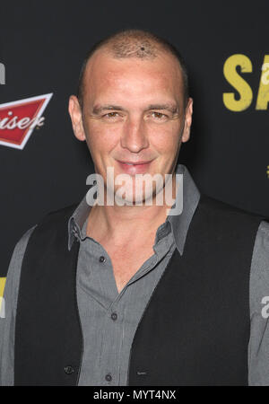 *** Foto *** Schauspieler Alan O'Neill hat sich Hollywood, CA - 19. März: Alan O'Neills Teilnahme an abotage' - Los Angeles Premiere am Regal Cinemas L.A. übergeben Live Kalifornien am 19. März 2014. Credit: Faye Sadou/MediaPunch Stockfoto