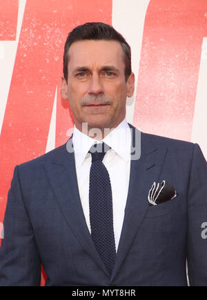 WESTWOOD, CA - 7. JUNI: Jon Hamm, bei der Weltpremiere des Tag im Regency Dorf Theater in Westwood, Kalifornien am 7. Juni 2018. Credit: Faye Sadou/MediaPunch Stockfoto