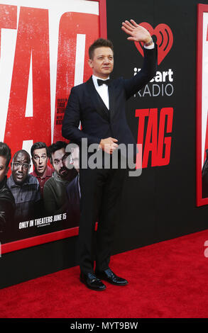 Westwood, Ca. 7. Juni 2018. Jeremy Renner, bei der Weltpremiere des Tag im Regency Dorf Theater in Westwood, Kalifornien am 7. Juni 2018. Credit: Faye Sadou/Medien Punch/Alamy leben Nachrichten Stockfoto