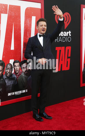 Westwood, Ca. 7. Juni 2018. Jeremy Renner, bei der Weltpremiere des Tag im Regency Dorf Theater in Westwood, Kalifornien am 7. Juni 2018. Credit: Faye Sadou/Medien Punch/Alamy leben Nachrichten Stockfoto