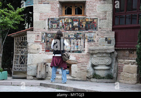 Touristische am Rezo Gabriadze Puppentheater in Tiflis Stockfoto