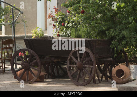 Alte dekorative Holz- Warenkorb Stockfoto