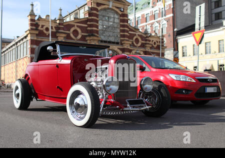 Classic 1932 Ford Hot Rod. Roadster in Vergangenheit und Gegenwart Stockfoto