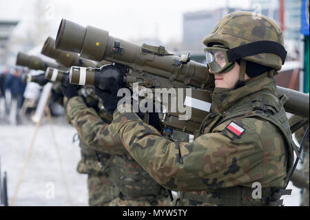 Polnische man-Portable Air-defense System pzr Grom Rakete mit Launcher in Gdynia, Polen. 14. Januar 2017 © wojciech Strozyk/Alamy Stock Foto Stockfoto