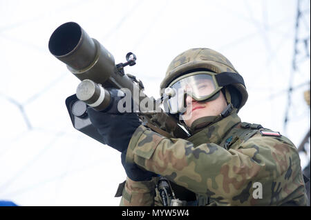 Polnische man-Portable Air-defense System pzr Grom Rakete mit Launcher in Gdynia, Polen. 14. Januar 2017 © wojciech Strozyk/Alamy Stock Foto Stockfoto