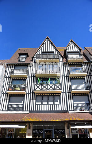 Rue Wunsch Le Hoc, Deauville, Normandie, Frankreich, Europa Stockfoto