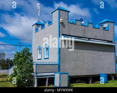 Besucherzentrum aus Aluminiumdosen, Saint-Jean-de-Dieu, Quebec, Kanada. Stockfoto