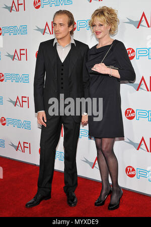 Melanie Griffith und Sohn Jesse Johnson - AFI Life Achivement Awards zu Michael Douglas auf der Sony Studio in Los Angeles. GriffithMelanie JohnsonJesse 38 Veranstaltung in Hollywood Leben - Kalifornien, Red Carpet Event, USA, Filmindustrie, Prominente, Fotografie, Bestof, Kunst, Kultur und Unterhaltung, prominente Mode, Besten, Hollywood Leben, Event in Hollywood Leben - Kalifornien, Roter Teppich und backstage, Musik Prominente, Topix, Paar, Familie (Mann und Frau) und Kids - Kinder, Brüder und Schwestern anfrage tsuni@Gamma-USA.com, Kredit Tsuni/USA, 2006 bis 2009 Stockfoto