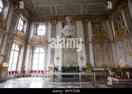 Der Marmorsaal im Schloss Mirabell, der berühmten barocken Palast in Salzburg, Österreich. Wolfgang Amadeus Mozart hier als Kind. Stockfoto