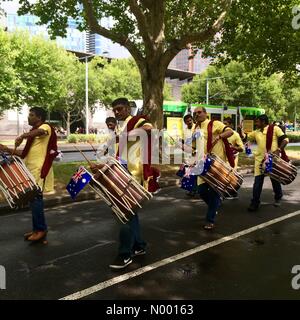 Kulturzentrum, Southbank VIC, Australien. 26. Januar 2015. Trommler aus der indischen Gemeinschaft, die Teilnahme an der Australia Day parade auf St. Kilda, Melbourne, Australien-Credit: Kerin Forstmanis/StockimoNews/Alamy Live News Stockfoto