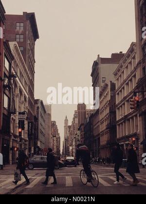 London, UK. 9. April 2015. UK-Wetter: Bewölkt Soho Credit: Lisbethj / StockimoNews/Alamy Live News Stockfoto