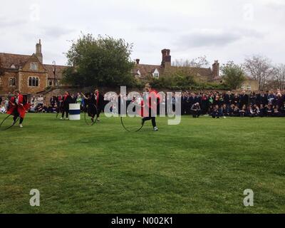 Ely, Cambridgeshire, Großbritannien. 2. Mai 2015. Ely Hoop Trundle Credit: Graham Johns/StockimoNews/Alamy Live-Nachrichten Stockfoto