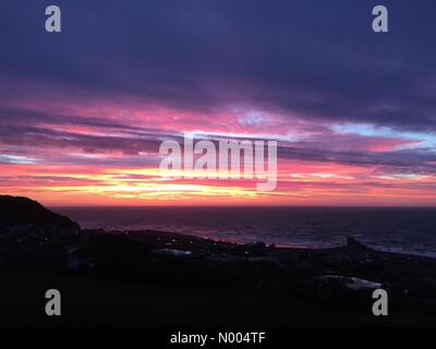 Herrlichen Sonnenaufgang Hastings, East Sussex, England, UK Stockfoto