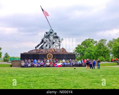 Washington DC, USA. 30. April 2016. Reunion des Marine Corps Veteranen vor Credit Marine Corps Memorial in Washington DC, USA, 30. April 2016: Seliveoak / StockimoNews/Alamy Live News Stockfoto