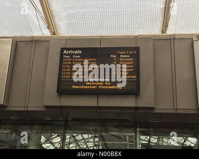 London Rd, Manchester, UK. 23. Februar 2017. Sturm Dorris stark beeinflussen ÖPNV im Nordwesten von England. Bildnachweis: Jonny Abbas/StockimoNews/Alamy Live-Nachrichten Stockfoto