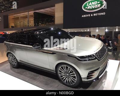 Genf, Schweiz. 7. März 2017. Neue Land Rover Velar beim offiziellen Start auf der Genfer Motor Show 2017. Bildnachweis: Hochkultur / StockimoNews/Alamy Live News Bildnachweis: highbrow / StockimoNews/Alamy Live News Stockfoto