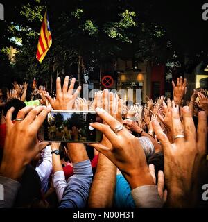 Barcelona, Katalonien, Spanien. 03 Okt, 2017. Ein Generalstreik geht über katalanischen Gebiet gegen die Brutalität der Polizei zu protestieren bei einem Referendum vom 1. Okt Quelle: queralt Sunyer/StockimoNews/Alamy leben Nachrichten Stockfoto