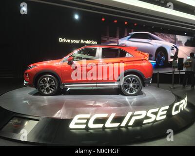 Tokio, Japan. 1 Nov, 2017. Mitsubishi Eclipse auf der Tokyo Motor Show 2017. Neue Slogan "Ehrgeiz" in der Rückseite fahren. Credit: temiko/stockimonews/alamy leben Nachrichten Stockfoto