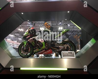 Tokio, Japan. 1 Nov, 2017. Kawasaki Ninja ZX-10rr Motorrad auf der Tokyo Motor Show 2017. Credit: temiko/stockimonews/alamy leben Nachrichten Stockfoto