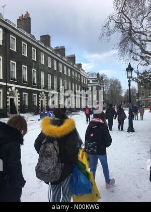 UK Wetter. Tier aus dem Osten. Decke des Schnees in Bedford Square, Central London. 28. Februar 2018 Stockfoto