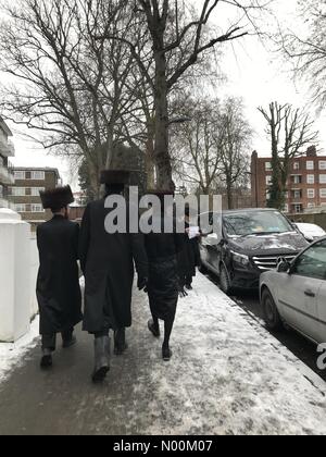 Stamford Hill, London, UK. 1 Mär, 2018. Purim Celebration von Haredi orthodoxe Juden, Stamford Hill London Uk Credit: Adam Mitchinson/StockimoNews/Alamy leben Nachrichten Stockfoto