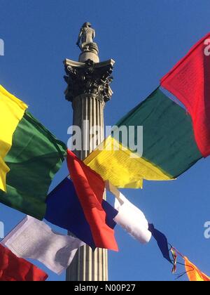 London, Großbritannien. 05 Mai, 2018. Buddha Feiern in Trafalgar Square London Credit: PennPix/Matt Pennington/StockimoNews/Alamy leben Nachrichten Stockfoto