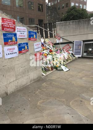 Banner im Denkmal am ersten Jahrestag der London Bridge Terroranschlag Credit: ianbakersport/StockimoNews/Alamy leben Nachrichten Stockfoto