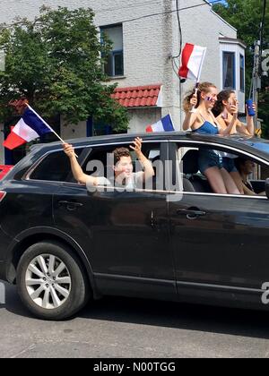 Montreal, Kanada. 15. Juli 2018. Französische Fans feiern Fußball in Montreal Kredit gewinnen: Megapress/StockimoNews/Alamy leben Nachrichten Stockfoto