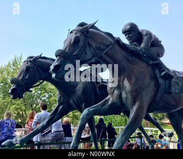 Arlington Million Tag, 11. August 2018, Arlington Heights, Illinois, USA, top Rasen Pferde laufen in Der multimillion Dollar Note 1 rasen Rennen, DianaJ/StockimoNews/Alamy Stockfoto