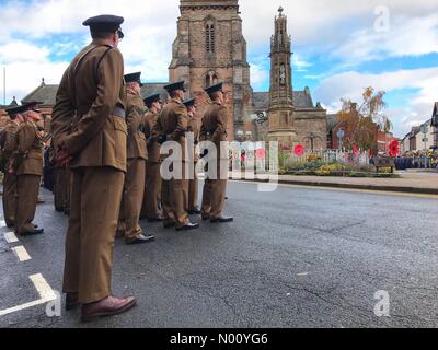 Erinnerung Sonntag - Hereford GROSSBRITANNIEN - Am Sonntag, den 11. November 2018 - Hereford Mitglieder der Streitkräfte und öffentliche am Kriegsdenkmal in Hereford versammeln sich für das 100-jährige Jubiläum der ending-WW1 Stockfoto