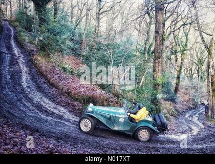 Dartmoor, Devon, Großbritannien. 7. Januar 2023 Das Exeter Trial Endurance-Rennen geht gegen den Aufstieg von Fingle Hill auf Dartmoor, Devon, Großbritannien. 7. Januar 2023. Credit nidpor/Alamy Live News Credit: Nidpor/StockimoNews/Alamy Live News Stockfoto