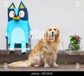 20. East Budleigh Scarecrow Festival im malerischen Dorf East Budleigh, Devon, Großbritannien. 10. Juni 2023. Credit nidpor Credit: Nidpor/StockimoNews/Alamy Live News Stockfoto