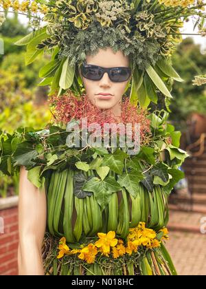 20. East Budleigh Scarecrow Festival im malerischen Dorf East Budleigh, Devon, Großbritannien. 10. Juni 2023. Credit nidpor Credit: Nidpor/StockimoNews/Alamy Live News Stockfoto