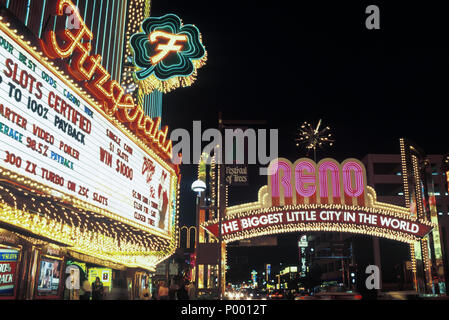 1992 historische RENO NEON TORBOGEN ZEICHEN VICTORIA STREET RENO NEVADA USA Stockfoto