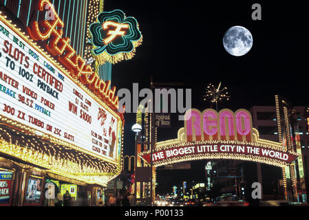 1992 historische RENO NEON TORBOGEN ZEICHEN VICTORIA STREET RENO NEVADA USA Stockfoto