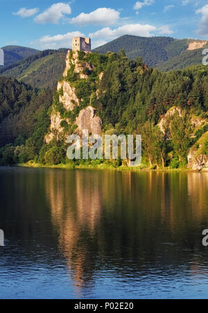 Slowakei - die Ruine der Burg Strecno Stockfoto