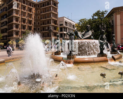 Valencia Piazza Fontana, Ansicht des Turia Brunnen in der Plaza de la Virgen im Zentrum der Altstadt von Valencia, Spanien. Stockfoto