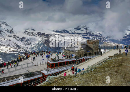 Gornergrat am Ende der Fahrt mit dem Zug von Zermatt, Schweiz, in den Alpen Stockfoto