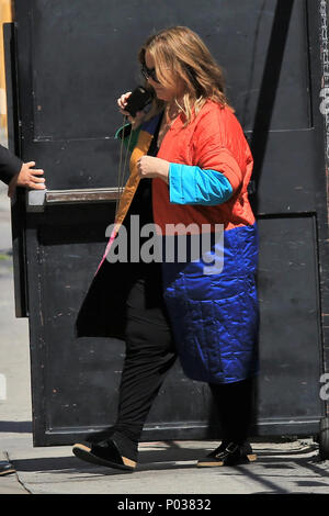 Gäste des El Capitan Entertainment Center in Los Angeles, Kalifornien anreisen, vor ihrem Auftritt bei "Jimmy Kimmel Live!" Mit: Melissa McCarthy Wo: Los Angeles, Kalifornien, Vereinigte Staaten, wenn: 07. Mai 2018 Credit: WENN.com Stockfoto