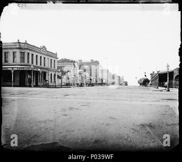 . Englisch: Charles Lister von Melbourne Hotel, Ecke Bourke & Stephen Street, Melbourne, Victoria, Australien, 1870-1875. 11 März 2014, 14:34:37. American & Australasian fotografische Gesellschaft 1 Charles Lister von Melbourne Hotel, Ecke Bourke & Amp; Stephen Street, Melbourne Stockfoto