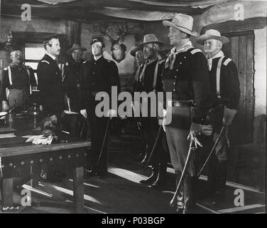 Original Film Titel: FORT APACHE. Englischer Titel: FORT APACHE. Regisseur: John Ford. Jahr: 1948. Stars: JOHN WAYNE, Henry Fonda. Credit: RKO RADIO/Album Stockfoto