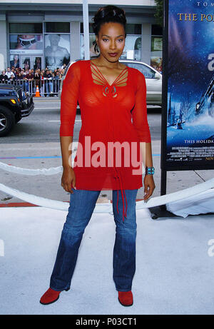 Nona Gaye Ankunft auf dem Polar Express Premiere auf dem Grauman Chinese Theatre in Los Angeles. 11.07.2004. 07 - GayeNona 062 Red Carpet Event, Vertikal, USA, Filmindustrie, Prominente, Fotografie, Bestof, Kunst, Kultur und Unterhaltung, Topix Prominente Fashion/Vertikal, Besten, Event in Hollywood Leben - Kalifornien, Roter Teppich und backstage, USA, Film, Stars, Film Stars, TV Stars, Musik, Promis, Fotografie, Bestof, Kunst, Kultur und Unterhaltung, Topix, vertikal, eine Person aus dem Jahr 2004, Anfrage tsuni@Gamma-USA.com Mode - Volle Länge Stockfoto