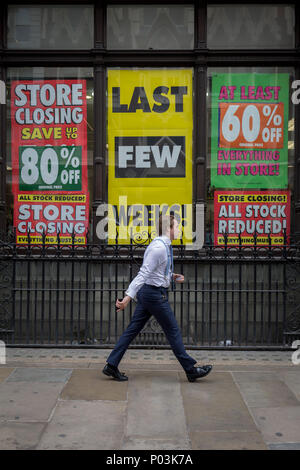 Ein Zweig der bald-zu-nahe Maplin Kette in der Stadt London, der Bezirk der Hauptstadt, am 4. Juni 2018 in London, England. Stockfoto