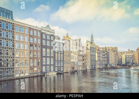 Traditionellen Altbauten in Amsterdam, Niederlande. Stockfoto