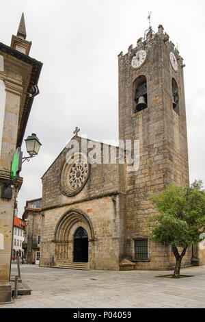 Schöne Kirche Igreja Matriz in Ponte de Lima, Nördliche Region Minho in Portugal. Stockfoto