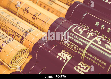 China Essstäbchen Sortiment im lokalen Markt. Stockfoto