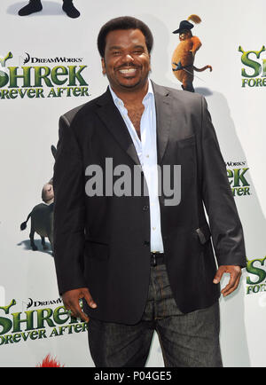 Craig Robinson 117 - "Für immer Shrek" Premiere auf der Gibson Amphitheatre in Los Angeles. Craig Robinson 117 Red Carpet Event, Vertikal, USA, Filmindustrie, Prominente, Fotografie, Bestof, Kunst, Kultur und Unterhaltung, Topix Prominente Fashion/Vertikal, Besten, Event in Hollywood Leben - Kalifornien, Roter Teppich und backstage, USA, Film, Stars, Film Stars, TV Stars, Musik, Promis, Fotografie, Bestof, Kunst, Kultur und Unterhaltung, Topix, vertikal, eine Person aus dem Jahr 2010, Anfrage tsuni@Gamma-USA.com - drei Viertel Stockfoto