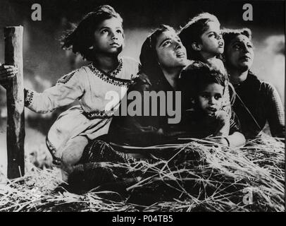 Original Film Titel: Mutter Indien. Englischer Titel: Mutter Indien. Regisseur: MEHBOOB. Jahr: 1957. Stars: nargis. Credit: MEHBOOB PRODUKTIONEN/Album Stockfoto