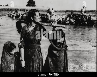 Original Film Titel: Mutter Indien. Englischer Titel: Mutter Indien. Regisseur: MEHBOOB. Jahr: 1957. Stars: nargis. Credit: MEHBOOB PRODUKTIONEN/Album Stockfoto